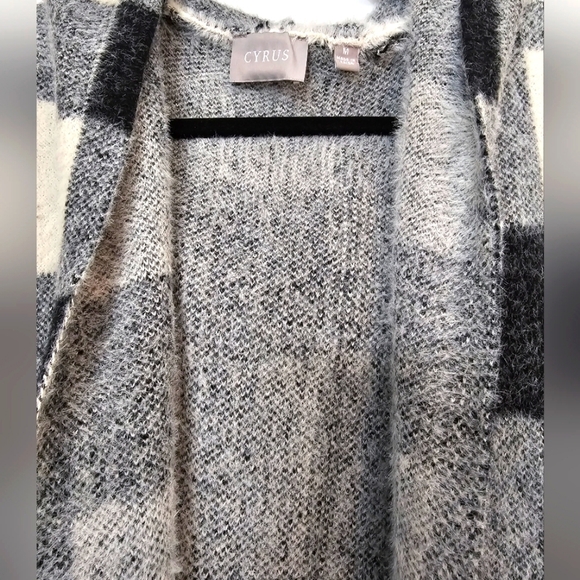 Cyrus Women's Sleeveless Long Cardigan with Hood Sz Medium - Picture 6 of 8
